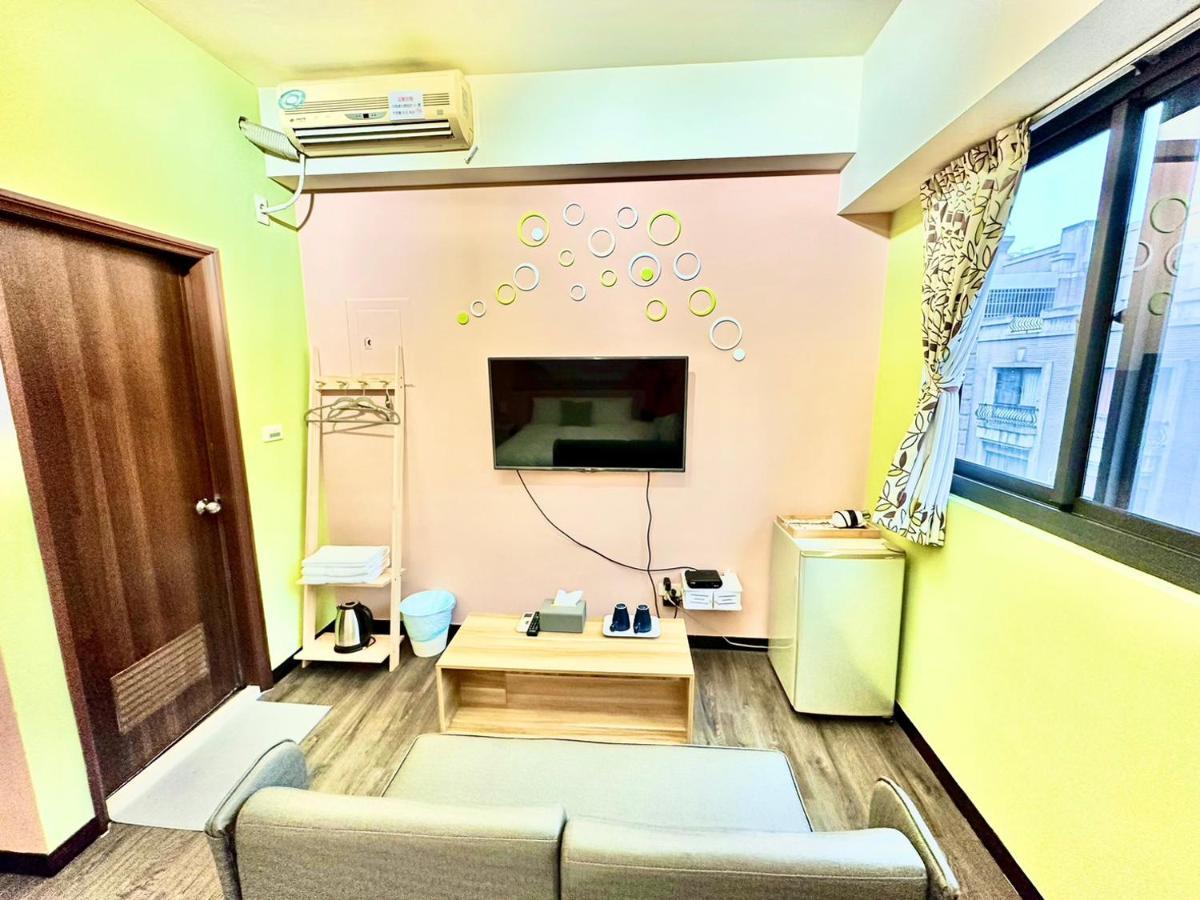 Appartamento 一中北極熊 Taichung Esterno foto