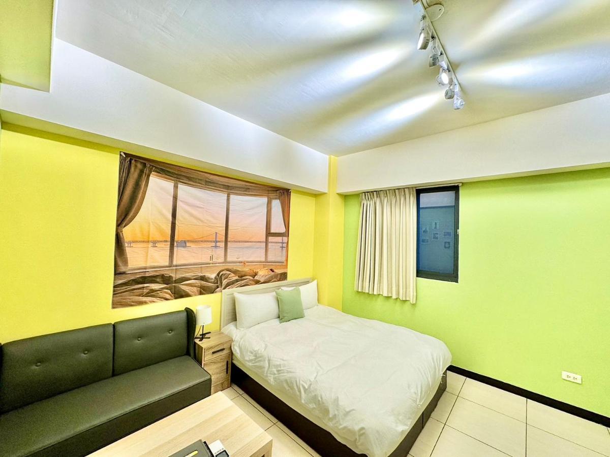Appartamento 一中北極熊 Taichung Esterno foto