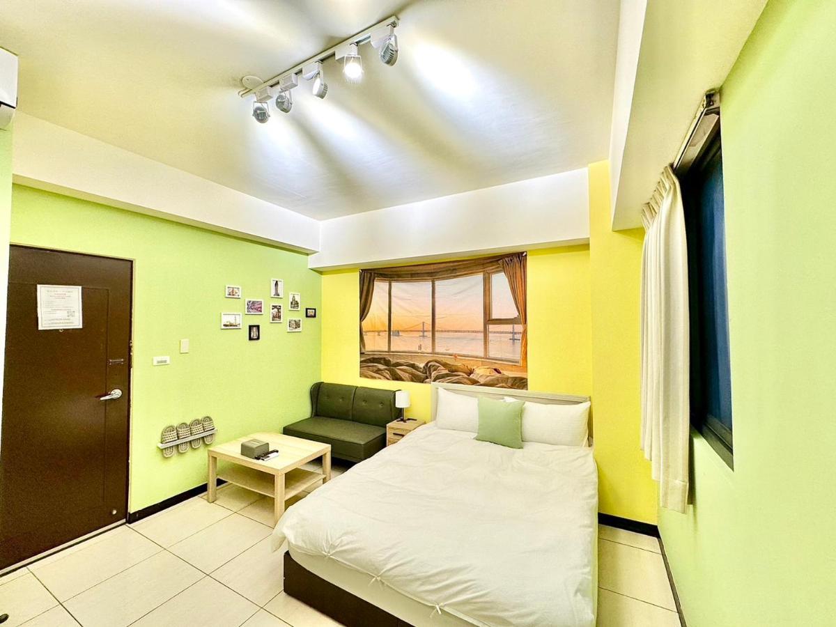 Appartamento 一中北極熊 Taichung Esterno foto