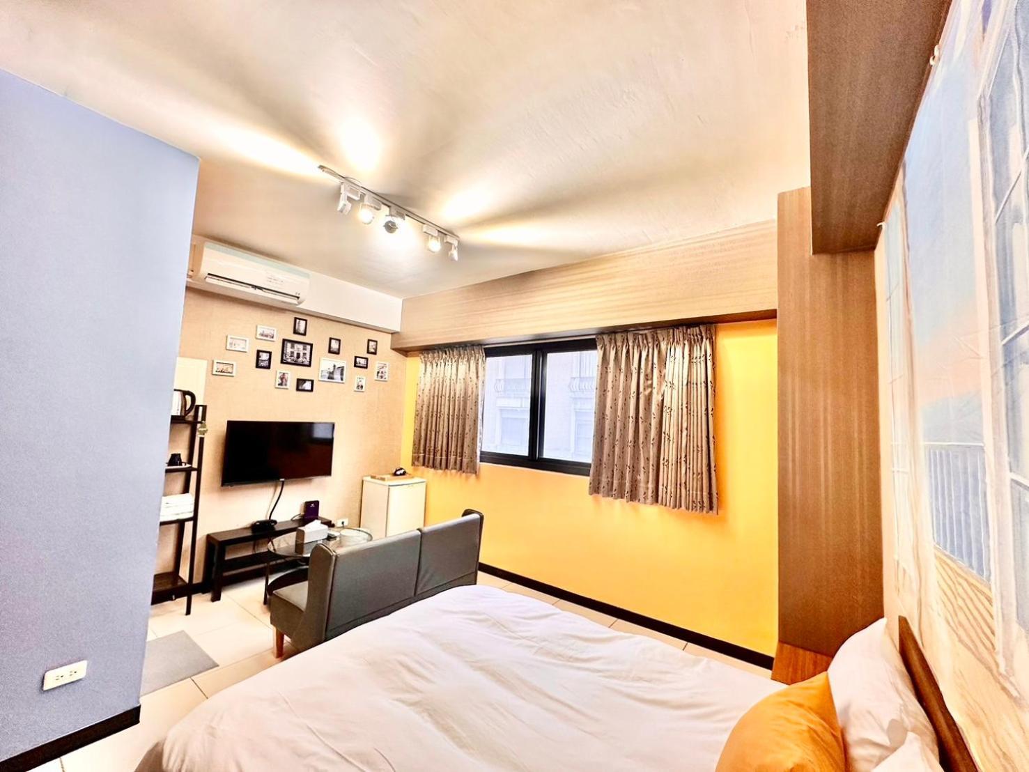 Appartamento 一中北極熊 Taichung Esterno foto
